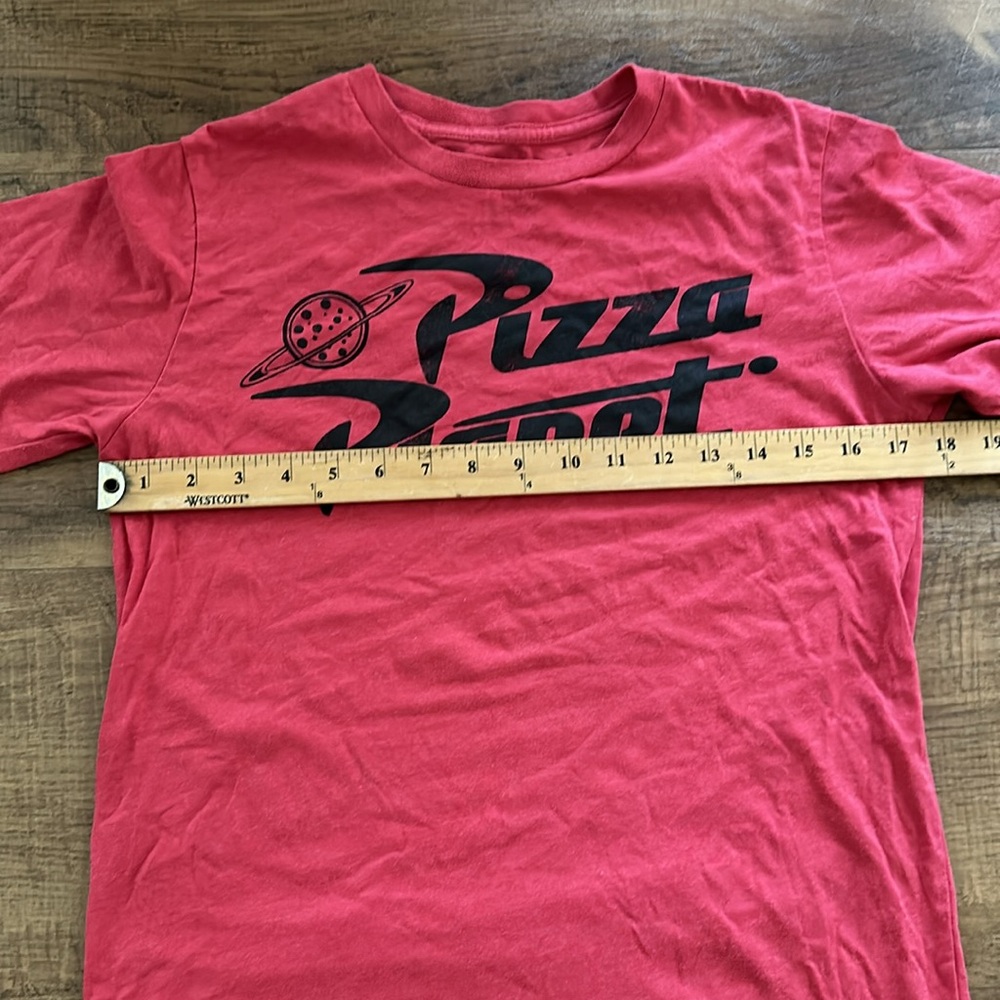 Disney Pixar Toy Story Pizza Planet T-shirt Youth XL Red w/black - Picture 5 of 5